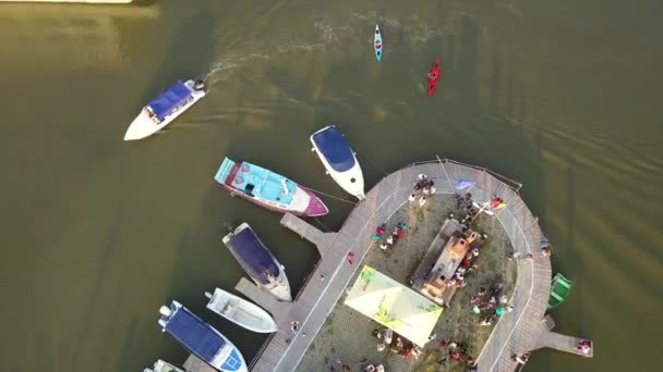 Рибний суп фестиваль, повітряної перспективи — стокове відео
