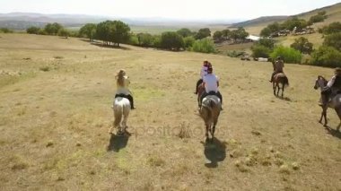 At Binme gezileri Macin Dağları Milli Parkı