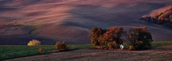 Beyaz Şapel Barbara Eğimli Alanlarda Güzel Renkli Sonbahar Yatay Panoraması — Stok fotoğraf