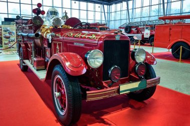 Moskova - 09 Mar 2018: Reo (1929) itfaiye arabası Oldtimer-Sokolniki Fuar Merkezi Galerisi'nde sergisinde. Rusya sergi vintage arabalar ve teknik antika sadece biri.