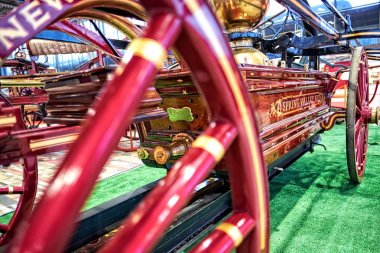 Moskova - 09 Mar 2018: Yangın vagon L.Button ve şirket (1868) sergi Oldtimer-Sokolniki Fuar Merkezi Galerisi'nde. Rusya sergi vintage arabalar ve teknik antika sadece biri.