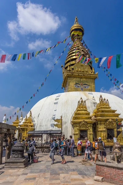 Big Stupa en la estupa Swayambhunath, Katmandú —  Fotos de Stock