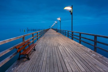 Moody mavi gündoğumu.