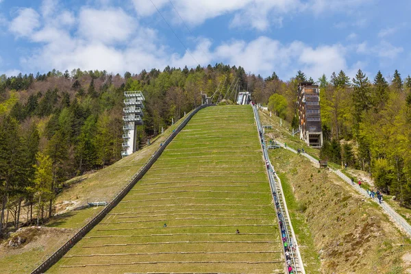 Planica nordic center, fliegende schanze der gorisek brüder — Stockfoto