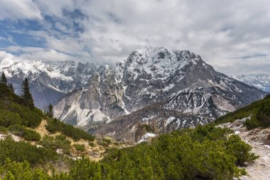 Vrsic pass civarında Alp görünümü