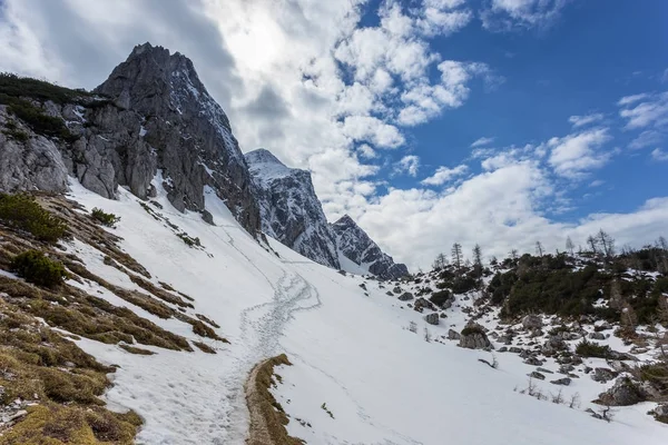 Widok na alpejskie w pobliżu przełęczy Vršič — Zdjęcie stockowe