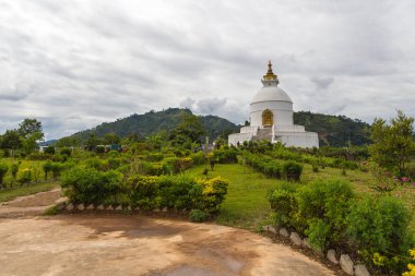 Barış Pagoda veya Shanti Stupa Pokhara, Nepal