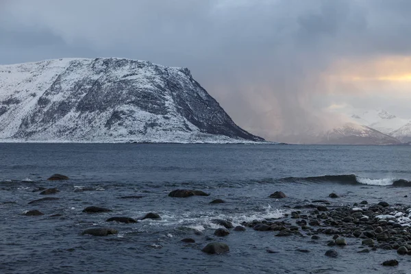 Godoya Island, Alesund kış manzara. Norveç. — Stok fotoğraf
