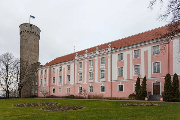 Toompea kasteel, het centrum van de regering van Estland. — Stockfoto