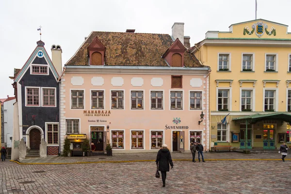 Historyczne budynki śródmieścia w Tallinnie. — Zdjęcie stockowe