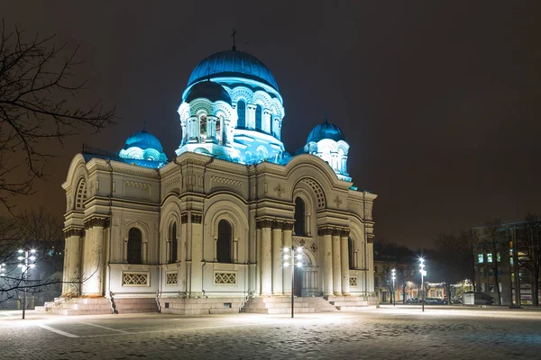 Церковь Святого Архангела Михаила или Гарнизонная церковь ночью — стоковое фото