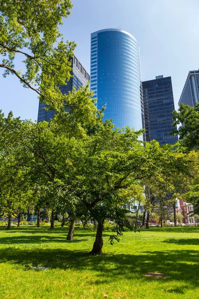 Battery Park City, planned community on the west side of the southern tip of the island of Manhattan. — Stock Photo, Image