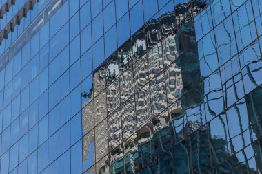 Sokak perspektif New Yorker binalar.