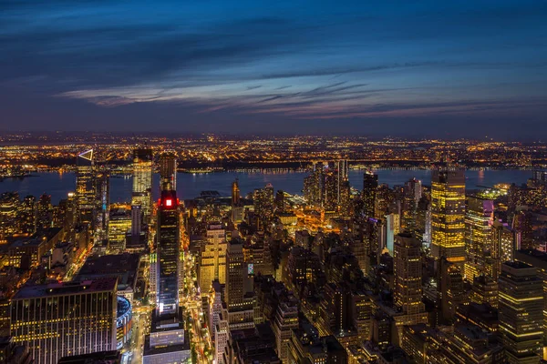 Aerial view of Manhattan at night, New York. — Stock Photo, Image