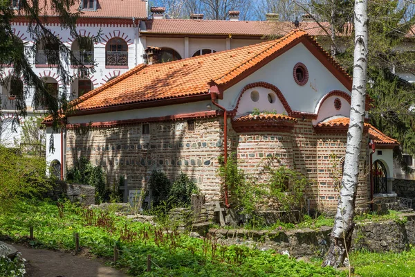 Bulgaristan 'ın Vitosha kentindeki Kutsal Meryem Ana Dragalevtsi Manastırı. — Stok fotoğraf