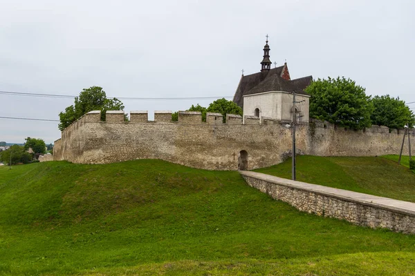 Fragments of city walls, part of the defensive walls, Szydlow, Poland. — Stock Photo, Image