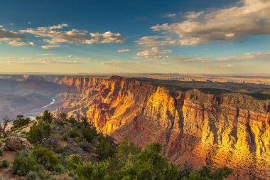 Colorado Nehri Büyük Kanyon 'dan geçiyor, Arizona, Usa.