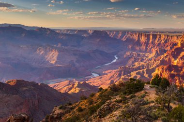 Colorado Nehri Büyük Kanyon 'dan geçiyor, Arizona, Usa.