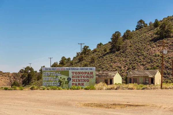 Grande pubblicità per Tonopah Historic Mining Park, Tonopah, Nevada, Stati Uniti d'America . — Foto Stock