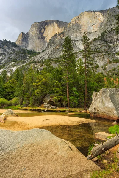 Veduta Del Lago Specchio Nel Parco Nazionale Dello Yosemite Sierra — Foto Stock