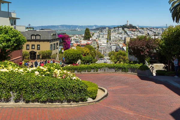 San Francisco Califórnia Eua Junho 2015 Famous Winding Lombard Street — Fotografia de Stock