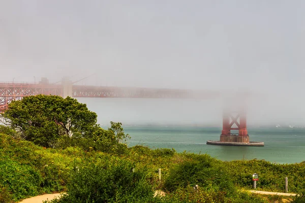 San Francisco California Junio 2015 Puente Golden Gate Tiempo Niebla — Foto de Stock