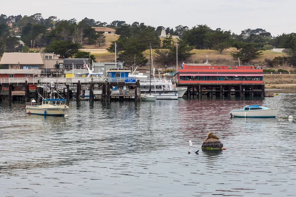 Monterey Califórnia Eua Junho 2015 Vista Cais Barcos Restaurantes Cais — Fotografia de Stock