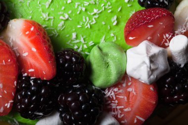 Yüzeyi ile yılbaşı dekor ev yapımı kek