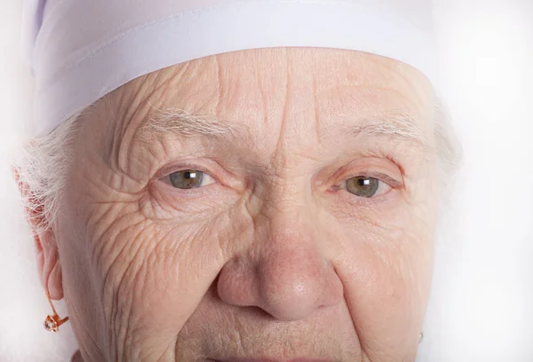 Retrato de médico sênior feminino — Fotografia de Stock