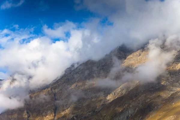 Prachtig berglandschap in Georgië — Stockfoto