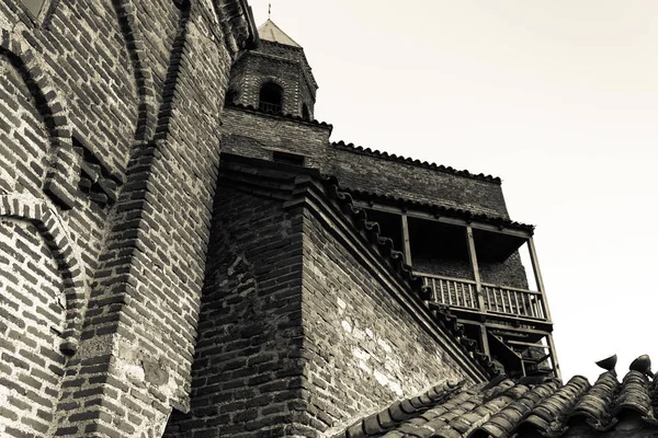 Den gamla fästning muren i den stad av Sighnaghi. Georgien. Tonas — Stockfoto