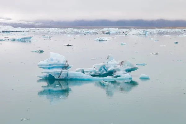 Iceberg laguna jokulsarlon nel sud dell'Islanda — Foto Stock