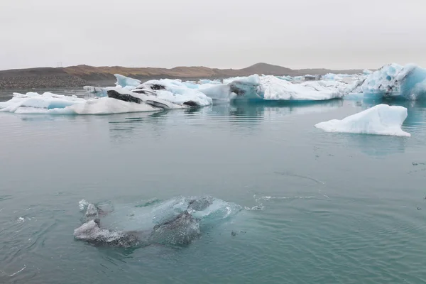 アイスランド南部の氷山ラグーンjokulsarlon — ストック写真