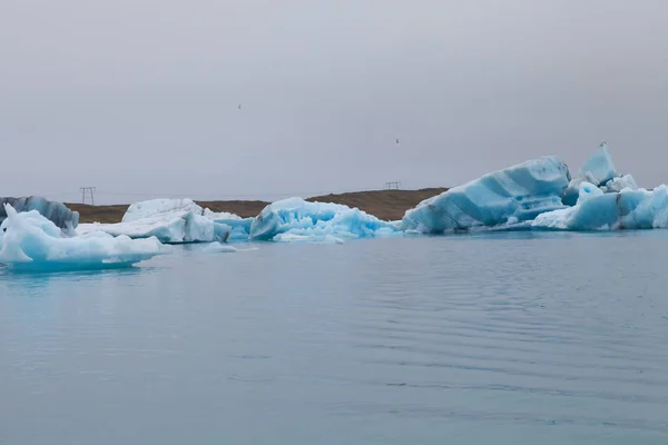 Bizarre banquises de la lagune d'Iceberg jokulsarlon au sud de — Photo