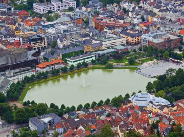 Göl Lille Lungengardsvannet Bergen, N şehir merkezinde