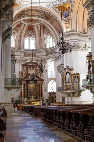 萨尔茨堡大教堂的内部看法 — 图库照片