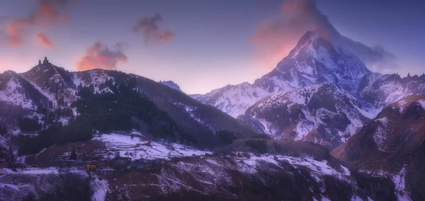 Winter panorama of Kazbek mountain in Georgia — 스톡 사진