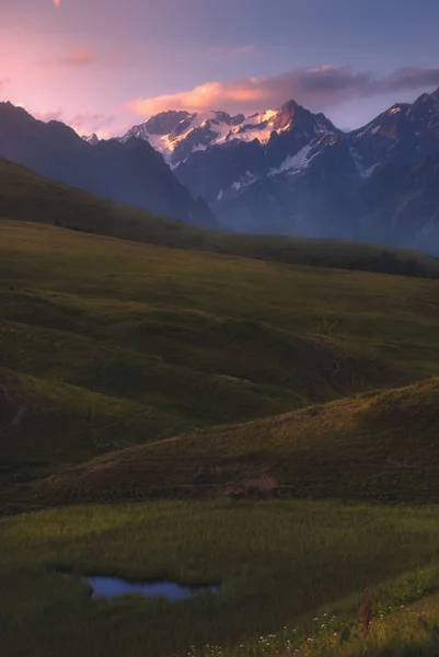 Late summer view of caucasus mountains in Georgia — ストック写真