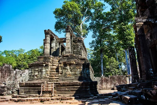 Bâtiment historique au Cambodge à Angkor wat Thom — Photo