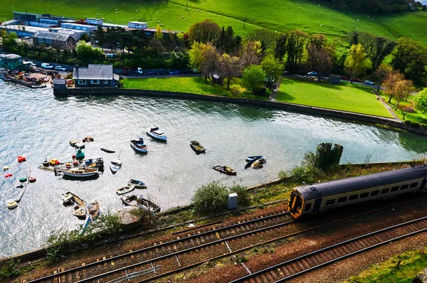 Fischerboot Hafen Dorf Wales Großbritannien England Bewölkten Himmel Und Grünen — Stockfoto
