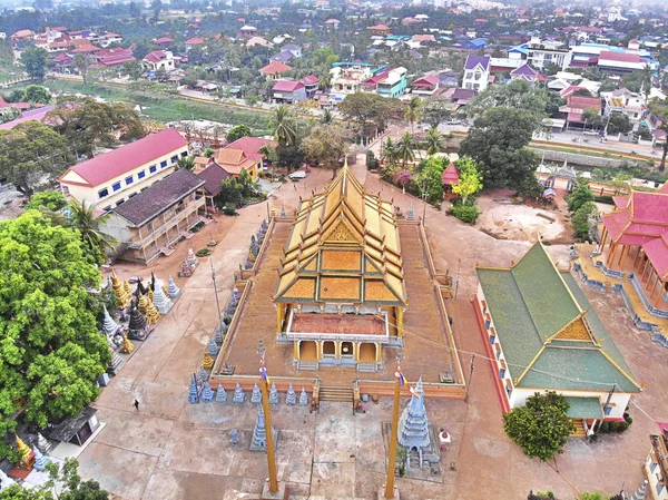 Hava dron görünümü traditionnal Kamboçyalı Tapınağı 