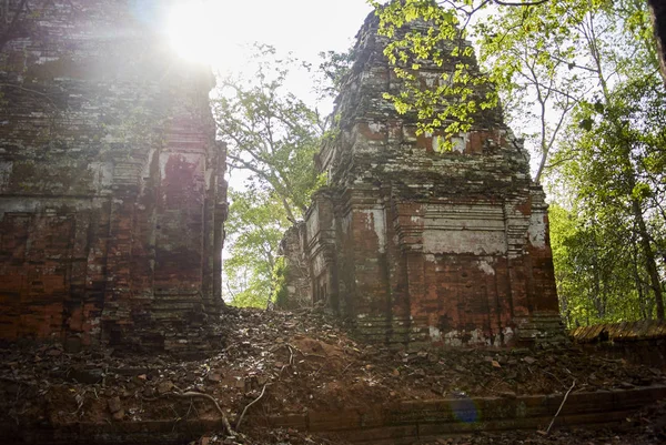 Prasat kinderwagen tempel koh ker komplex — Stockfoto