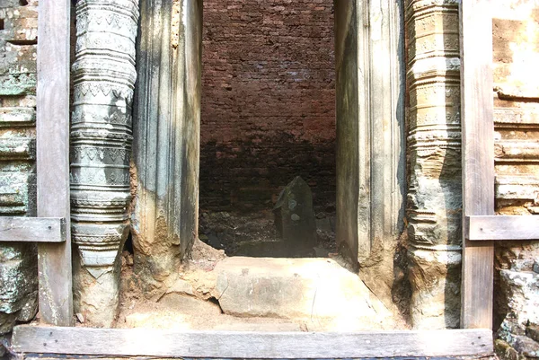 Templo Prasat Damrei Angkor Era —  Fotos de Stock