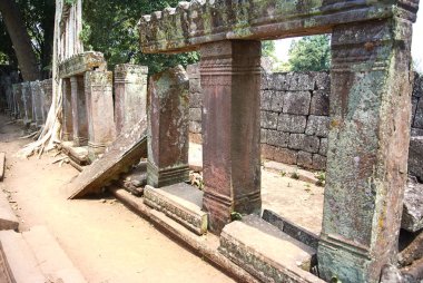 Prasat Thom saldırın Tapınağı Angkor dönemi
