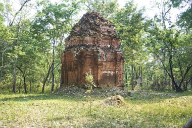 Prasat Chamres Tapınağı Angkor dönemi