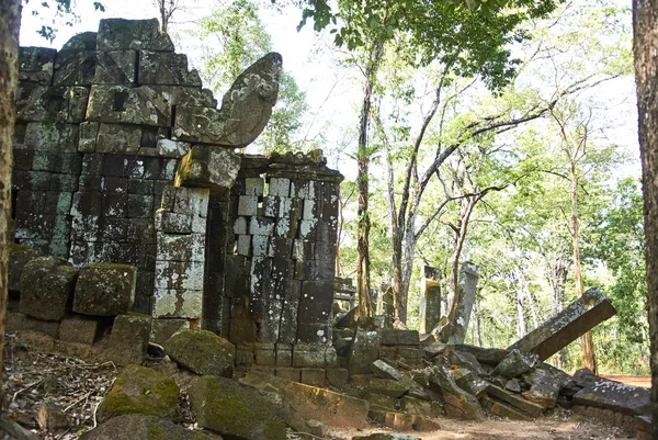 プラサート ・ ベンガル寺院アンコール時代 — ストック写真