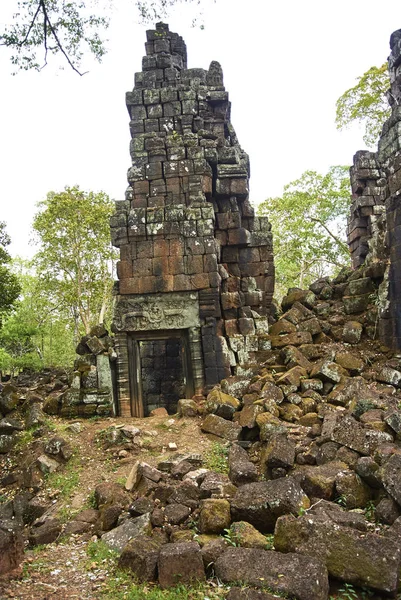 Prasat Chen tempel angkor tijdperk — Stockfoto