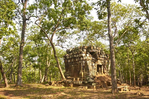 Prasat Damrei Temple Angkor Era — Photo