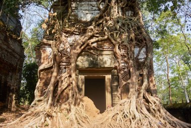 Prasat çocuk arabası Tapınak Koh Ker kompleksi