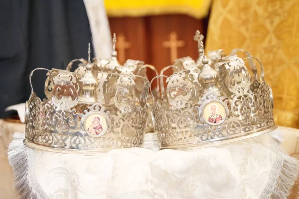 Duas Coroas Casamentos Destinados Para Cerimônia Igreja Ortodoxa — Fotografia de Stock